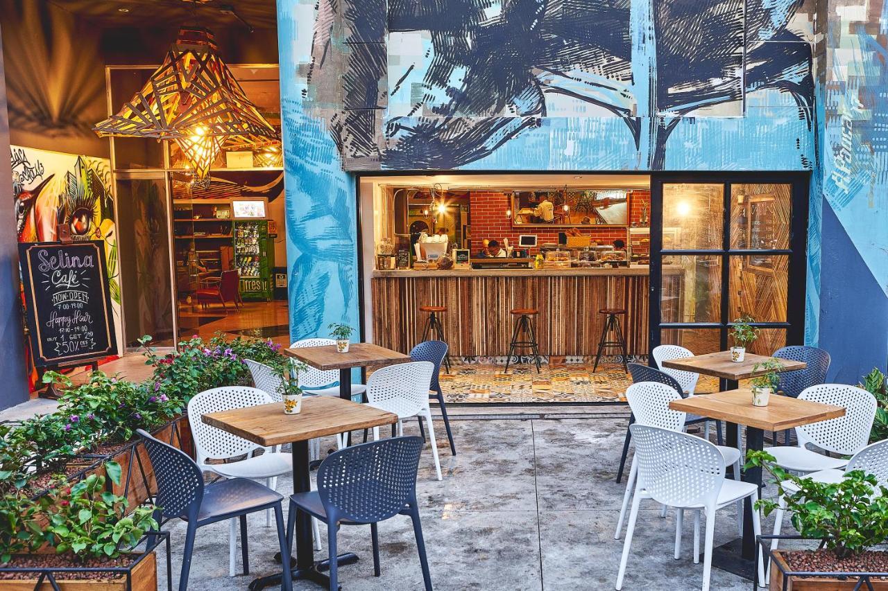 罗莎广场酒店酒店麦德林